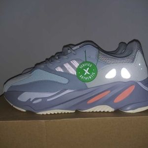 Adidas yeezy 700 inertia